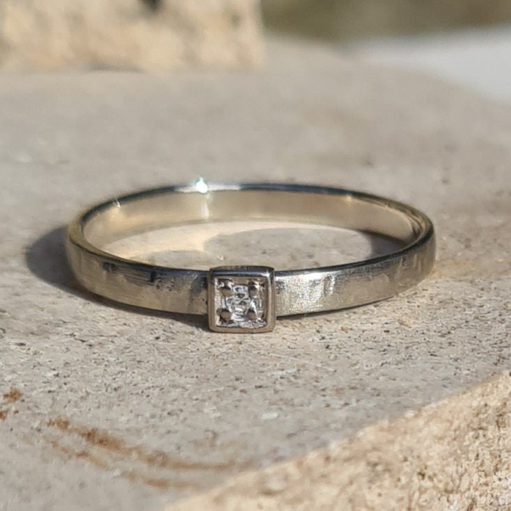 Ehering Aus 18 Karat Weißgold, Platin Und Ein Diamant von Dismoiceline