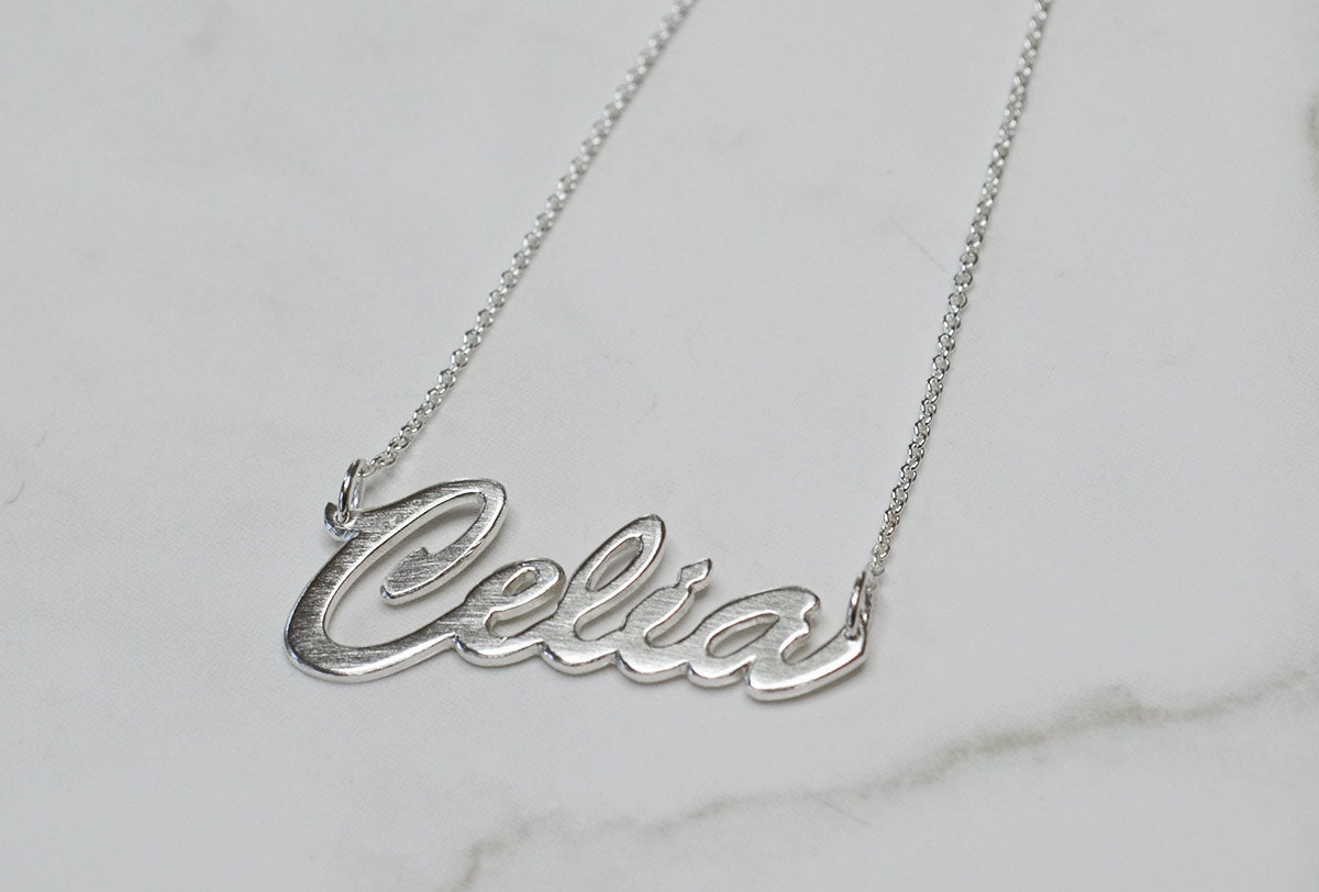 Handgefertigte Name Oder Wort Halskette Aus Sterling Silber Handgefertigte Name Oder Wort Halskette Aus Sterling Silber von DistantTheDawn