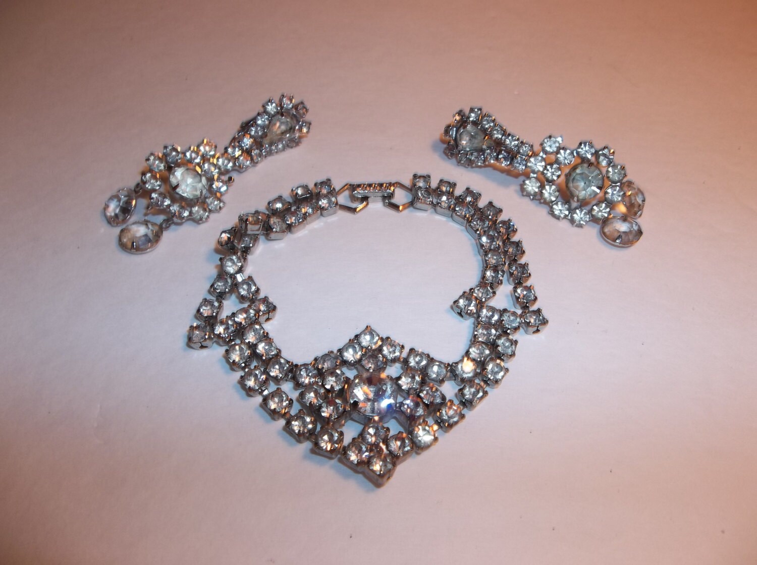 strass Vintage Schmuck Set, Armband Ohrringe, Braut Set strass Vintage Schmuck Set, Armband Ohrringe, Braut Set von DistinctiveByDesign