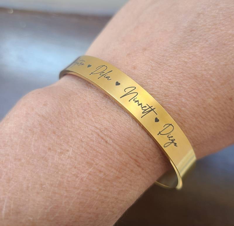 Personalisierte Namen Manschette Armband - Laser Graviert Edelstahl Mama Geschenk von DistinctlyIvy