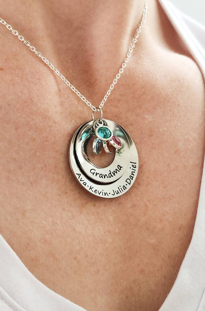 Personalisierte Oma Halskette Benutzerdefinierte Name & Geburtsstein Schmuck von DistinctlyIvy