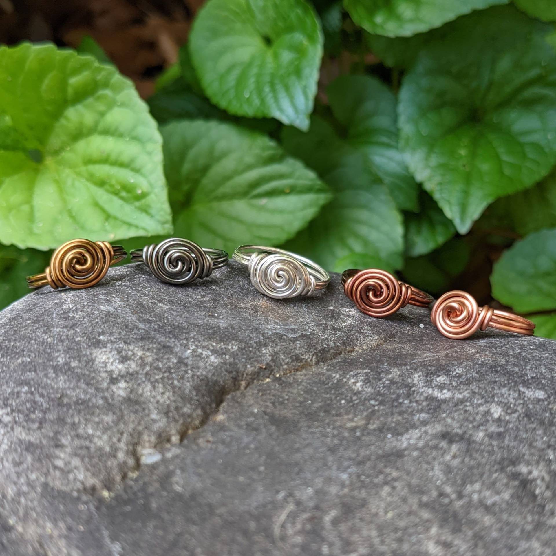 5 Wire Wrapped Rings - Schmuck Set Sondergrößen Ring Rosettenringe 5 Wire Wrapped Rings - Schmuck Set Sondergrößen Ring Rosettenringe von DistortedEarth