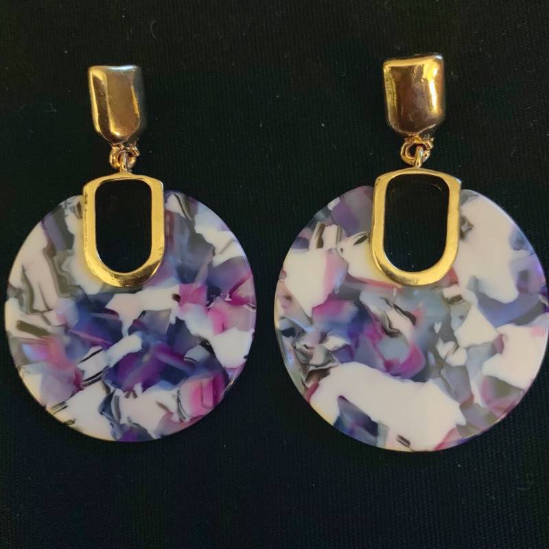 Runde Acetat Acryl Schildkröte Holographic Dangle Drop Ohrringe, Damen Statement Ohrringe von DivaChicTreasures