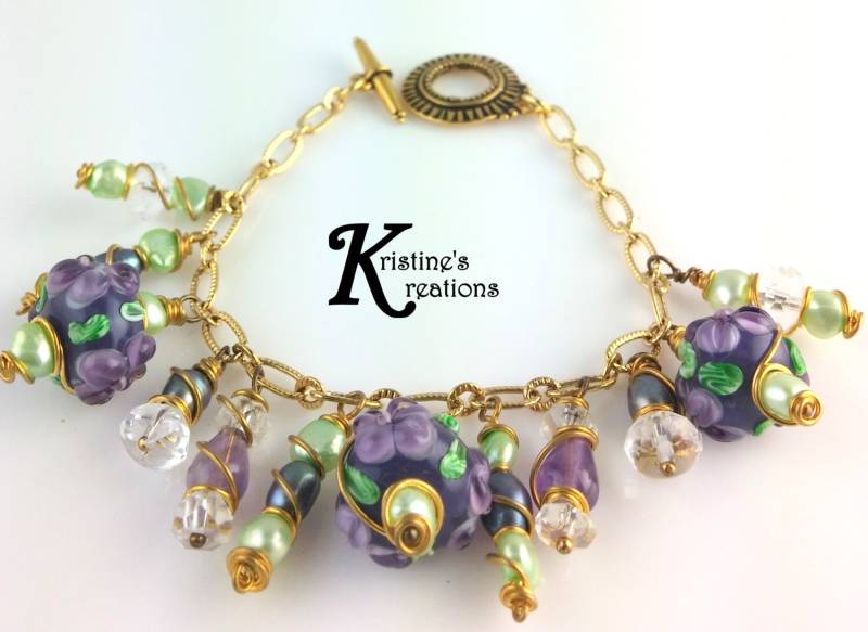 Gold, Lila, Grün, Quarz Bettelarmband von DivaKreations