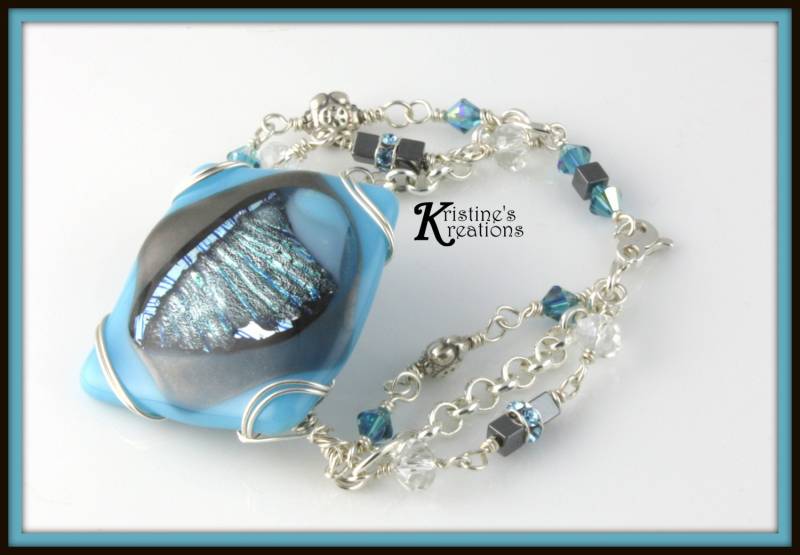 Silber Türkis Bliss, Geschmolzenem Dicro Glas-Center Sterling Silberkette Mit Silberdraht Gewickelt Links Silber Türkis Bliss, Geschmolzenem Dicro Glas-Center Sterling Silberkette Mit Silberdraht Gewickelt Links von DivaKreations