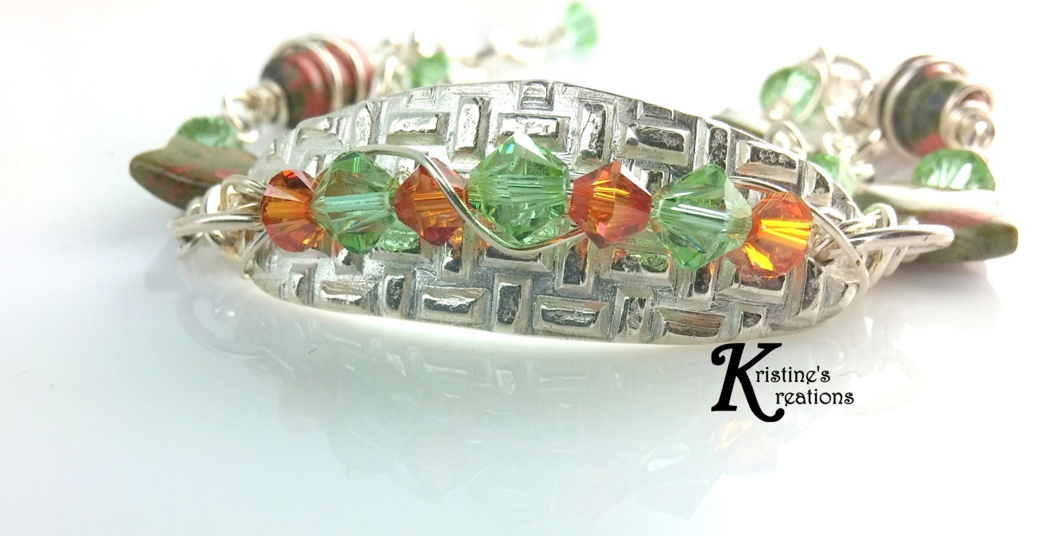 Texturiertes Feinsilber Armband, 3 Stränge Farbwechsel Swarovski Kristalle in Cantaloupe Und Chili Pepper Farben, Unakite Bears & Barrel Beads von DivaKreations