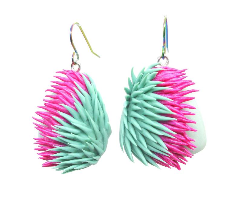 Bold Polymer Clay Ohrringe, Bunte Statement Handgemachte Hängeohrringe, Ausgefallene Grün Pink Geschenk Für Mama von DivasDreamsArt