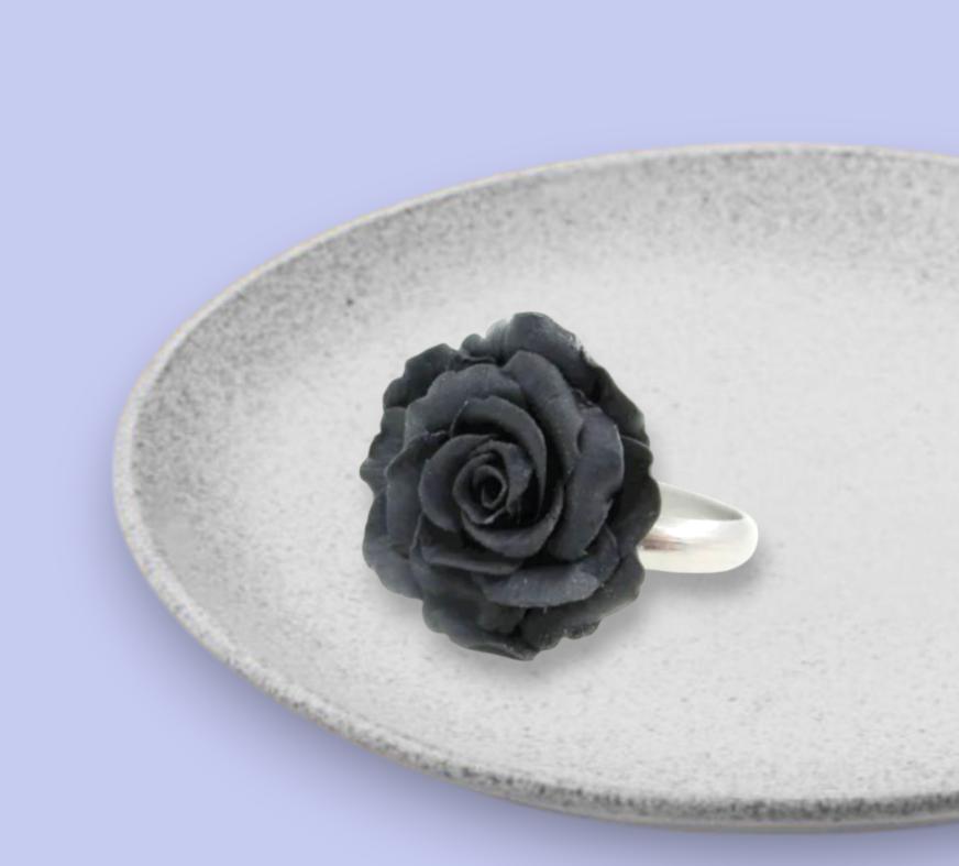 Schwarze Rosa Ring Fimo, Blumen-Liebhaber-Geschenk, Geschenk Für Frauen, Mama, Schwester, Tochter Schwarze Rosa Ring Fimo, Blumen-Liebhaber-Geschenk, Geschenk Für Frauen, Mama, Schwester, Tochter von DivasDreamsArt