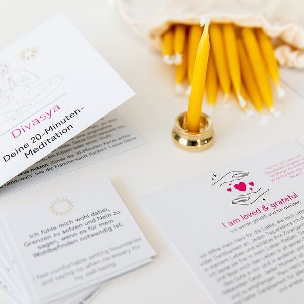 Divasya Geschenkset | 20-Minuten-Kerzen für Meditation & Achtsamkeit | I am loved & grateful von Divasya