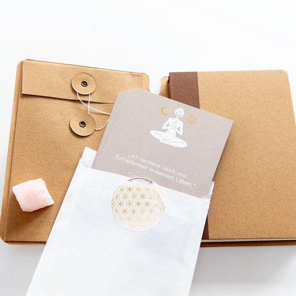 Divasya Affirmationskarten Set | 40 Affirmationen & 1 Bullet-Journal von Divasya