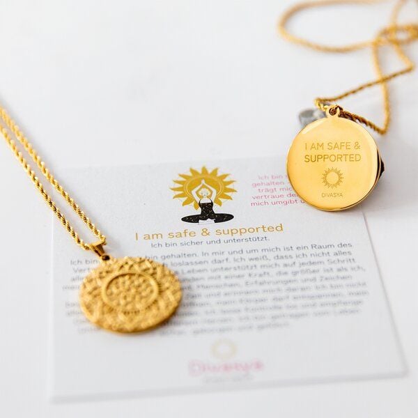 Divasya Halskette mit Mandala Anhänger | vergoldet | I am safe & supported von Divasya
