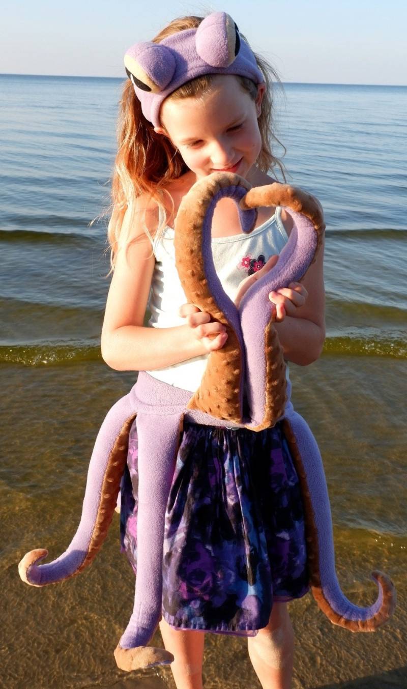 Fleece Oktopus Kostüm Handgefertigtes Halloween Outfit Für Kinder von Divendi