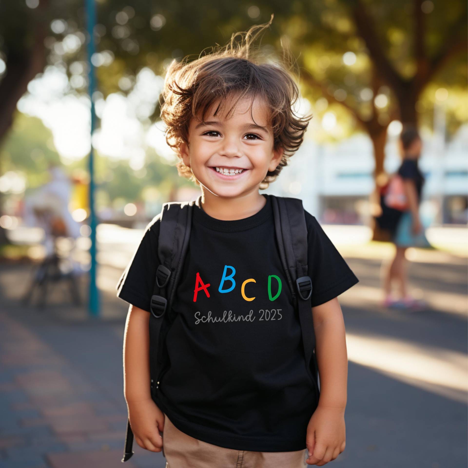 Personalisiertes Schulkind Tshirt Mit Name & Jahreszahl, Einschulung, Erstklässler, Geschenk Junge Mädchen, Erster Schultag 2025 Geschenke von DivineDesignsDe