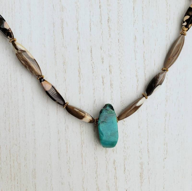 Chrysokoll Und Versteinerte Erdnuss Holz Marquis Halskette - Geschenk Für Sie Eleganter Abend Statement Schmuck von DivineDragonDesigns
