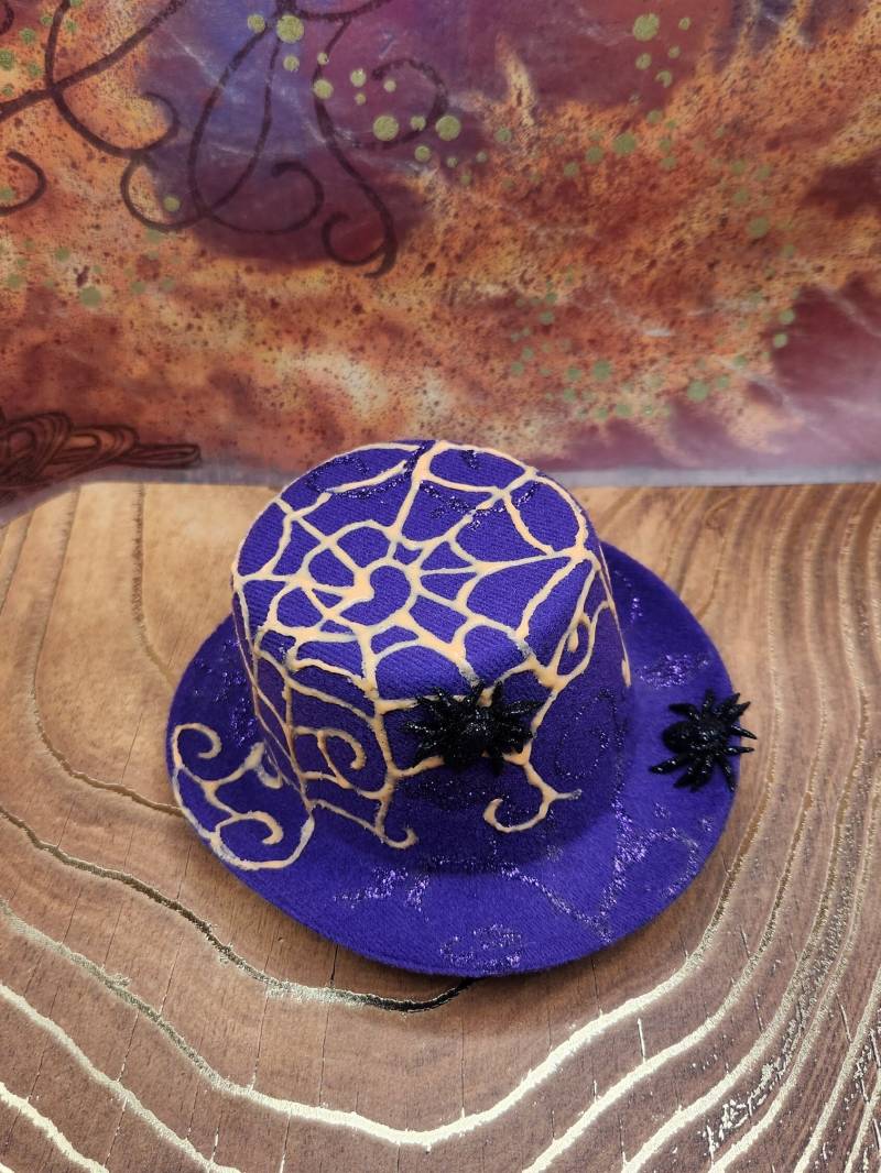 Spinnennetz | Orange Spinnennetz | Orange von DivrsUntyStdios