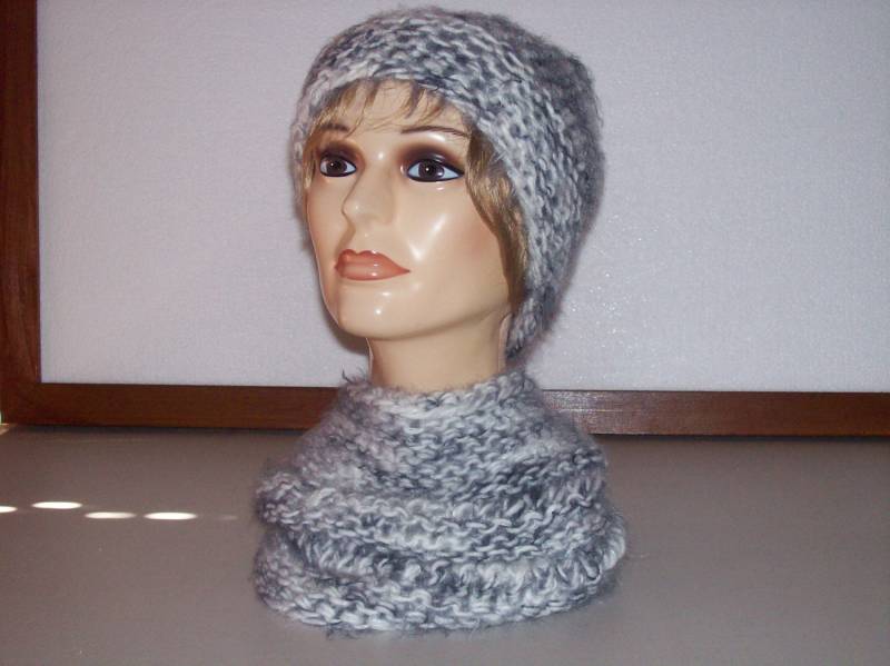 Hut Und Schal-Cowl-Sets von DixiesHatRack