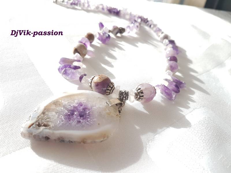 Amethyst Und Achat Halskette, Lila Nuggets, Mit Anhänger, Halbedelstein, Naturstein, Edelstein Amethyst Und Achat Halskette, Lila Nuggets, Mit Anhänger, Halbedelstein, Naturstein, Edelstein von DjVikpassion