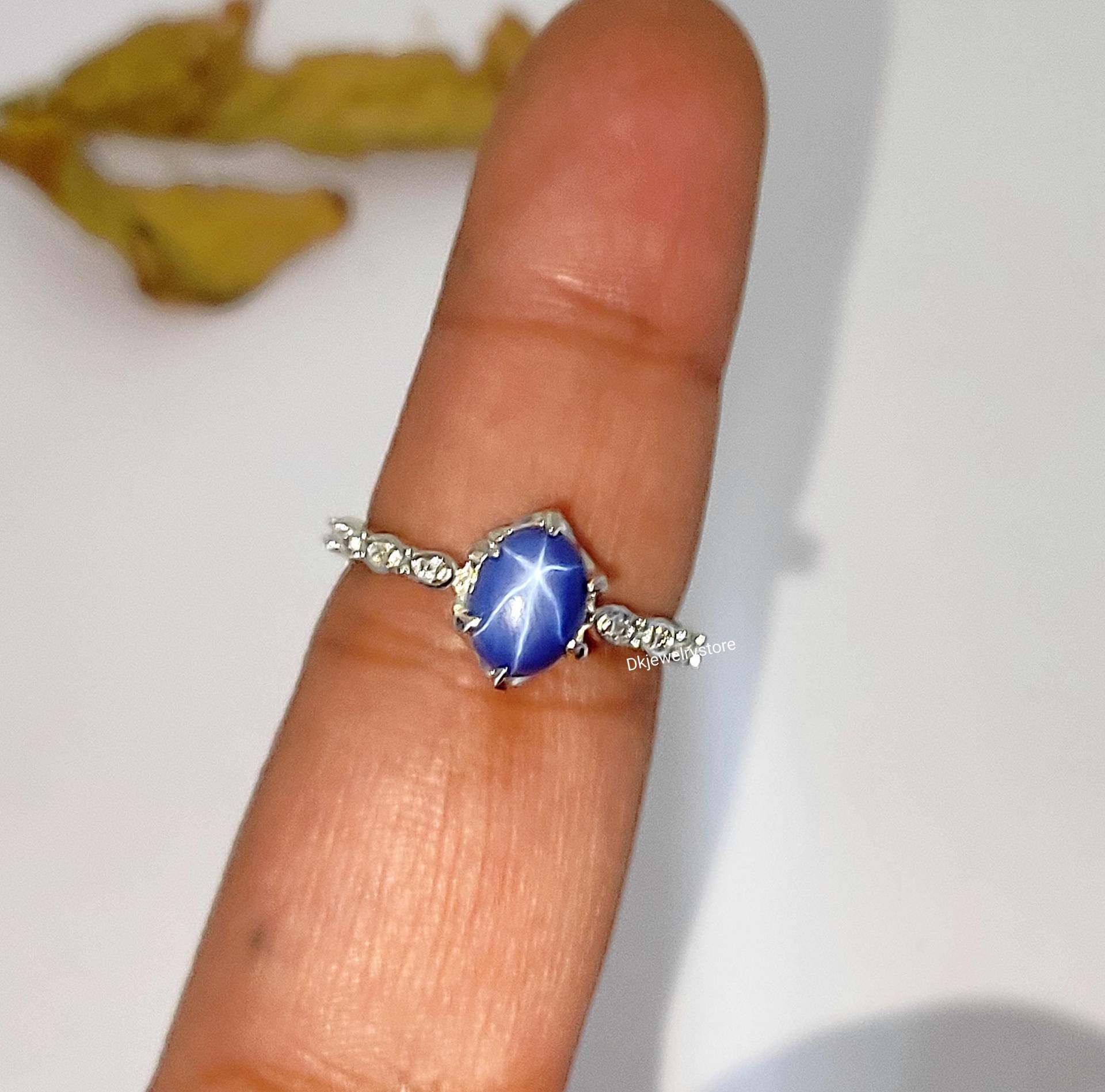 Blauer Sternsaphir Ring, Lindy Sternsaphir, Muttertagsgeschenk, 6 Strahlen 925 Sterling Silber, Stern Edelstein Blauer Sternsaphir Ring, Lindy Sternsaphir, Muttertagsgeschenk, 6 Strahlen 925 Sterling Silber, Stern Edelstein von Dkjewelrystore