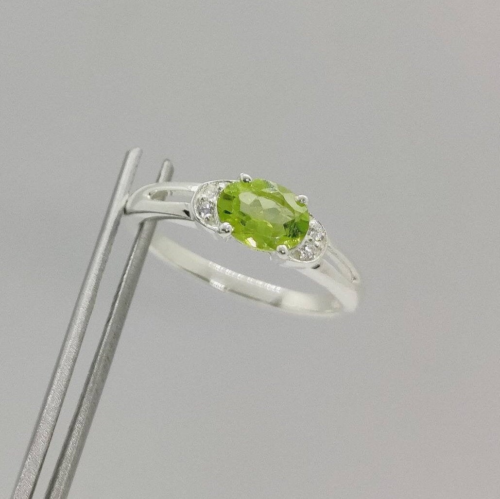 Natürlicher Peridot Ring, August Geburtsstein, Verlobungsring, Geschenk Für Sie, Silber Ring Natürlicher Peridot Ring, August Geburtsstein, Verlobungsring, Geschenk Für Sie, Silber Ring von Dkjewelrystore
