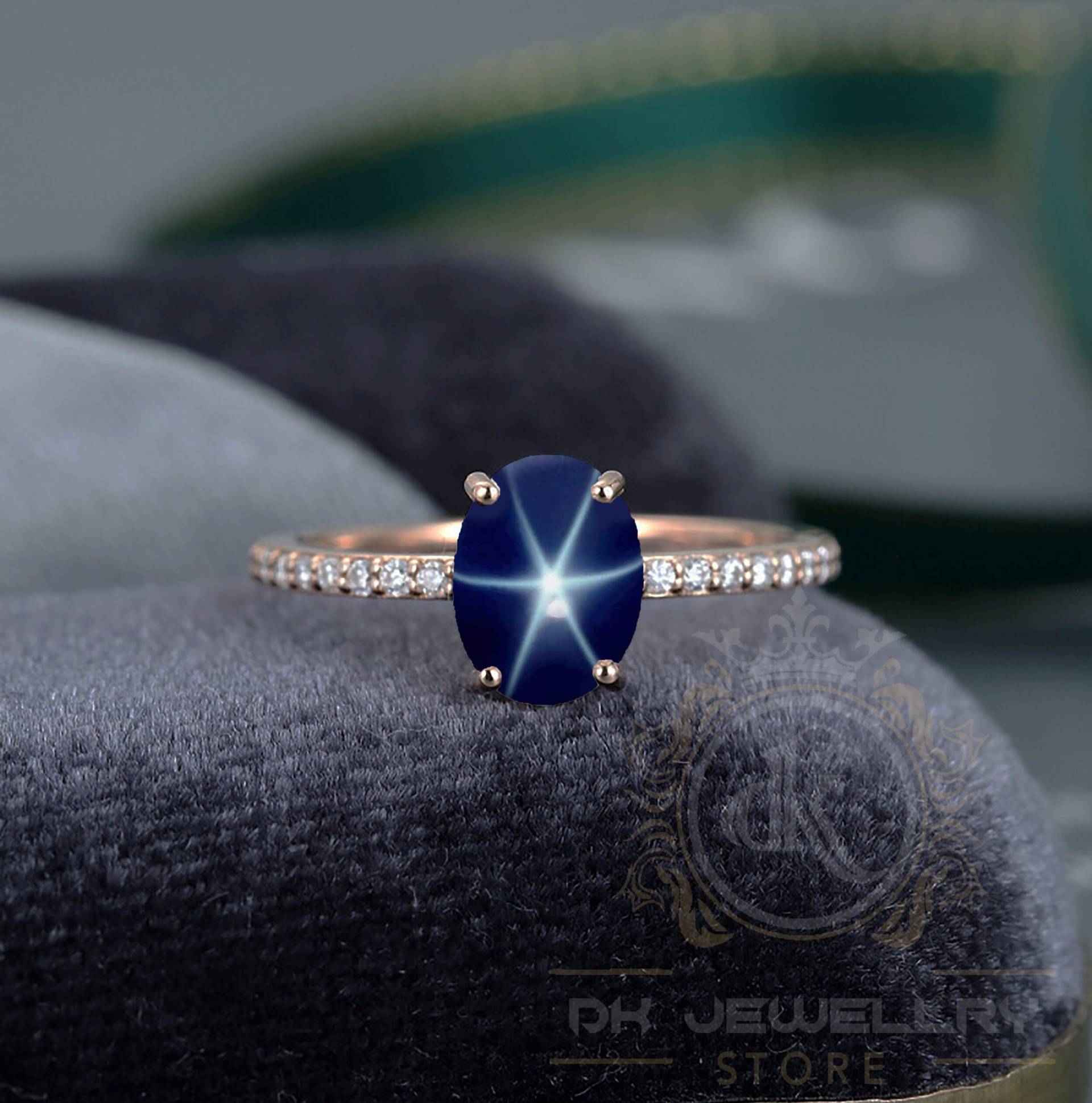 14K Gold Stern Saphir Solitär Ring, Blauer Saphir, Oval Edelstein, Lindy Handgemachter Schmuck 14K Gold Stern Saphir Solitär Ring, Blauer Saphir, Oval Edelstein, Lindy Handgemachter Schmuck von Dkjewelrystore