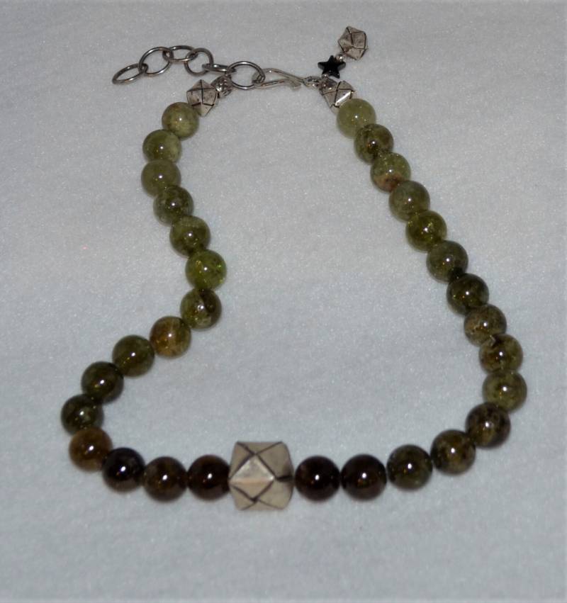 Granat Halskette von DodieStewartDesigns