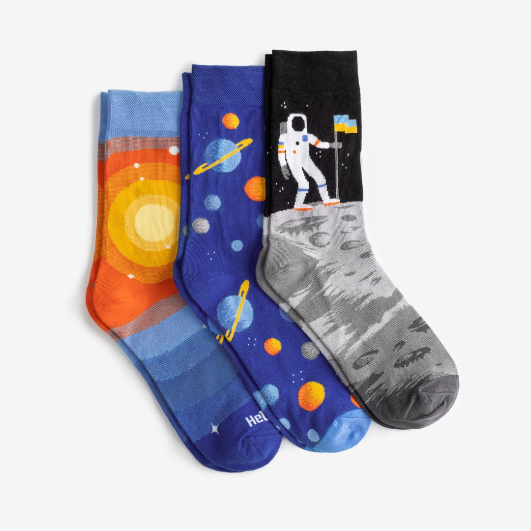 Space Oddity Socken 3Er-Pack | Bunte Herren Damen Geschenk Für Sie Und Ihn Kosmonauten Planeten von DodoSocksShop