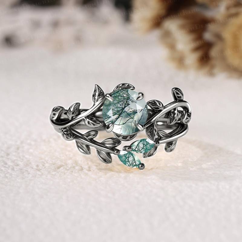 Gothic Moss Agate Engagement Ring Set Leaf & Vine Promise Green Gemstone Black Gold Nature Inspired Bridal Handmade Jewelry Gothic Moss Agate Engagement Ring Set Leaf & Vine Promise Green Gemstone Black Gold Nature Inspired Bridal Handmade Jewelry von DoganCustomizedGifts