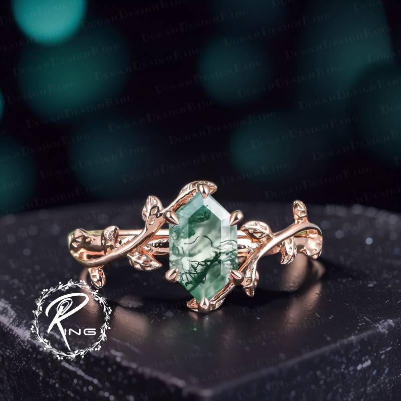 Long Hexagon Moss Agate Engagement Ring Solid 14K Rose Gold Promise For Her Leaf & Vine Nature Inspired Ring Anniversary Gifts von DoganCustomizedGifts
