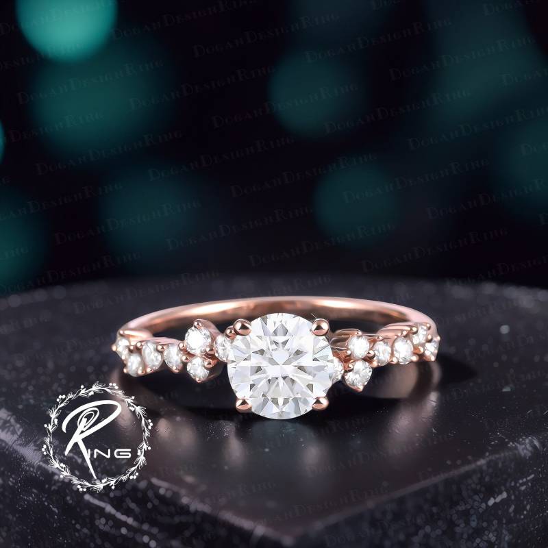 Moissanite Engagement Ring Unique Rose Gold Cluster Round Cut Vintage Diamond Bridal Promise Anniversary Gift For Women von DoganCustomizedGifts