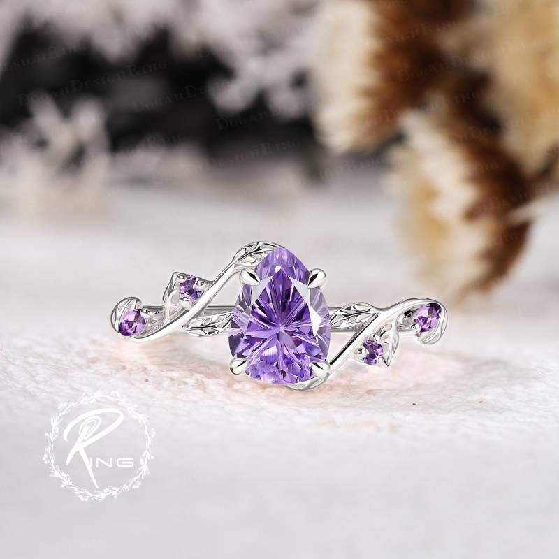 Unique Firework Cut Pear Shaped Amethyst Engagement Ring White Gold Nature Inspired Leaf Art Deco Twist Her Handmade Jewelry Gift Unique Firework Cut Pear Shaped Amethyst Engagement Ring White Gold Nature Inspired Leaf Art Deco Twist Her Handmade Jewelry Gift von DoganCustomizedGifts