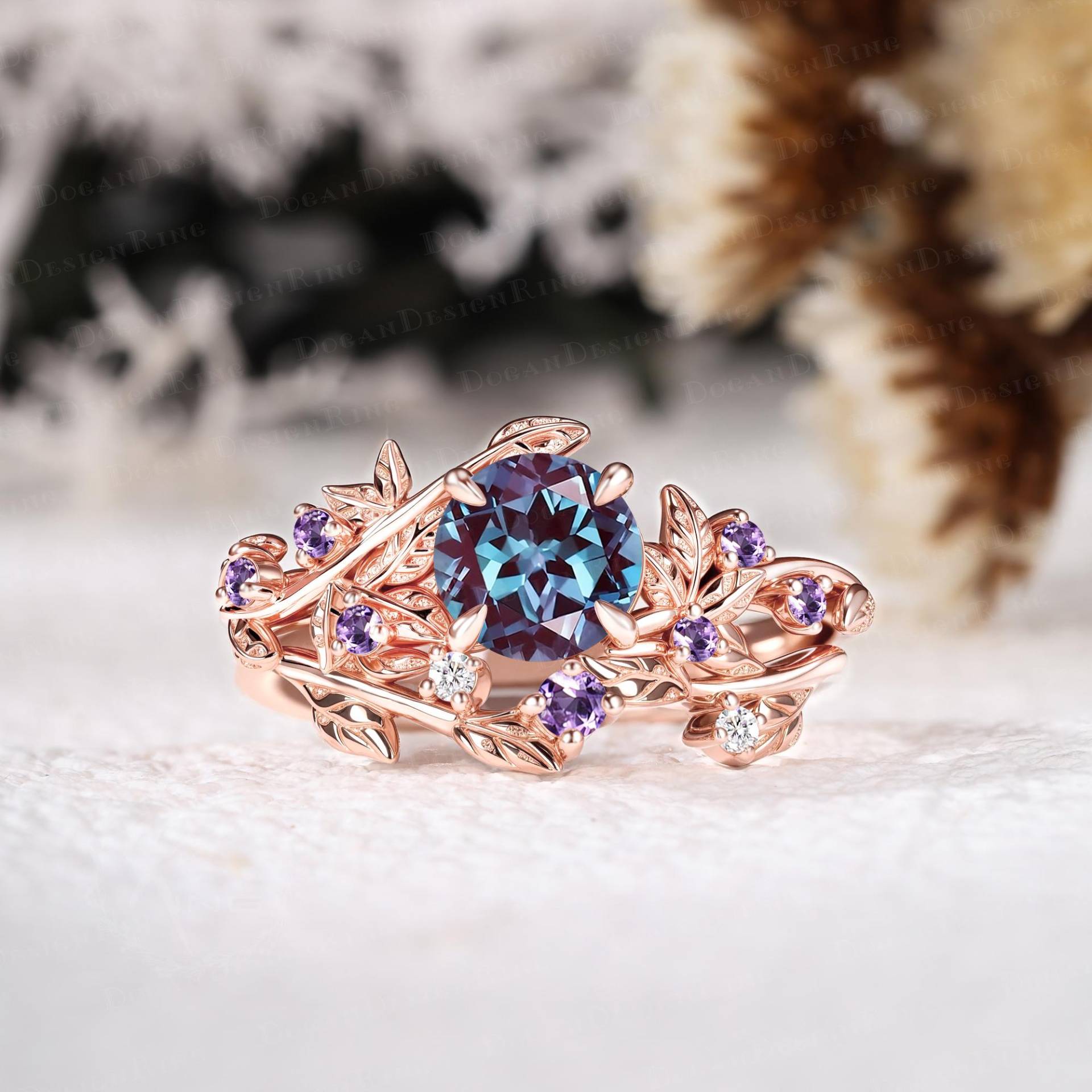 Vintage Alexandrite Engagement Ring Set Art Deco Rose Gold Promise Nature Inspired Leaf Bridal Handmade Jewelry Gift Vintage Alexandrite Engagement Ring Set Art Deco Rose Gold Promise Nature Inspired Leaf Bridal Handmade Jewelry Gift von DoganCustomizedGifts