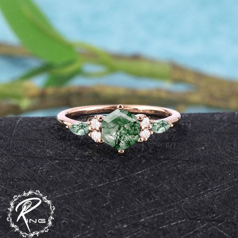 Vintage Hexagon Cut Moss Agate Engagement Ring Art Deco Promise Solid 14K 18K Rose Gold Cluster Uniuqe Anniversary Gifts For Women von DoganCustomizedGifts