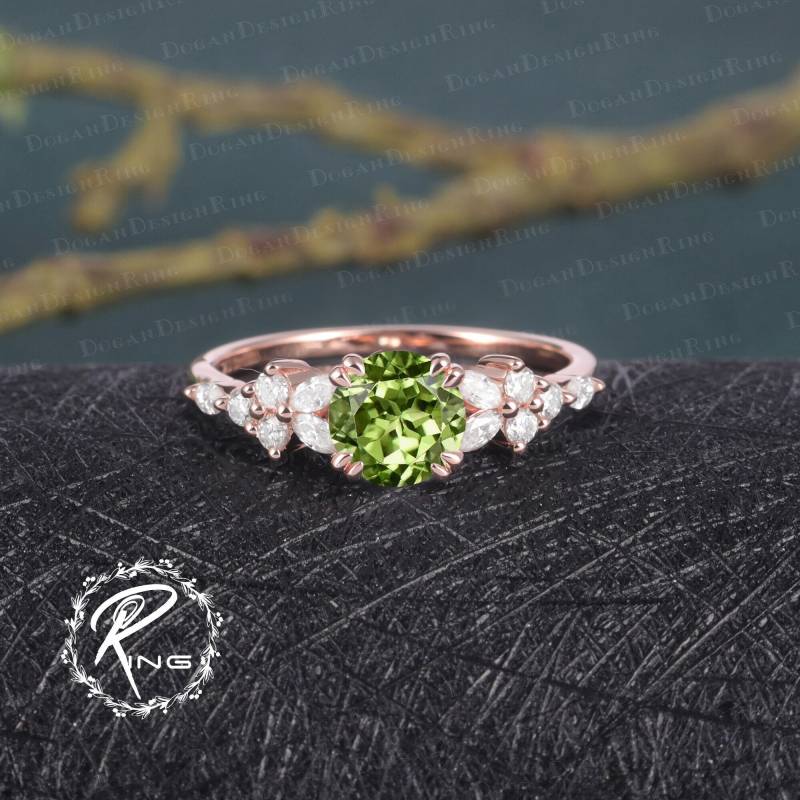 Vintage Peridot Engagement Ring Unique 14K Solid Rose Gold Promise Ring Cluster Diamond Bridal Anniversary Gifts Personalized Jewelry von DoganCustomizedGifts