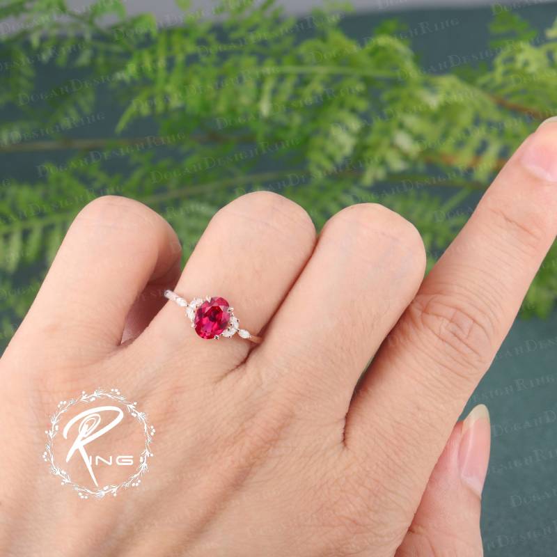 Vintage Unique Oval Cut Ruby Engagement Ring Rose Gold Cluster Diamond Bridal Promise Anniversary Art Deco Women von DoganCustomizedGifts