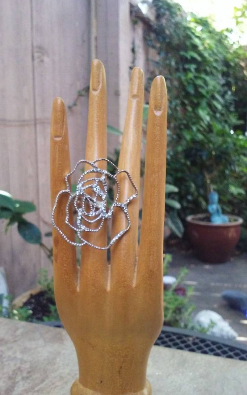 sterling Silber Blume Ring Größe 6 von DogandDragonfly