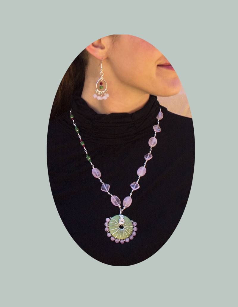 Schmuck Set - Halskette Und Ohrringe Rosenquarz Jade Schmuck Set - Halskette Und Ohrringe Rosenquarz Jade von DoinaJewelryCreation