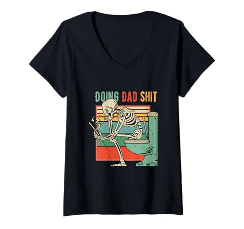 Damen Vintage Doing Dad Sh t Telefon Skelett sitzt auf der Toilette T-Shirt mit V-Ausschnitt von Doing Dad Sh t Phone Skeleton Sitting On Toilet