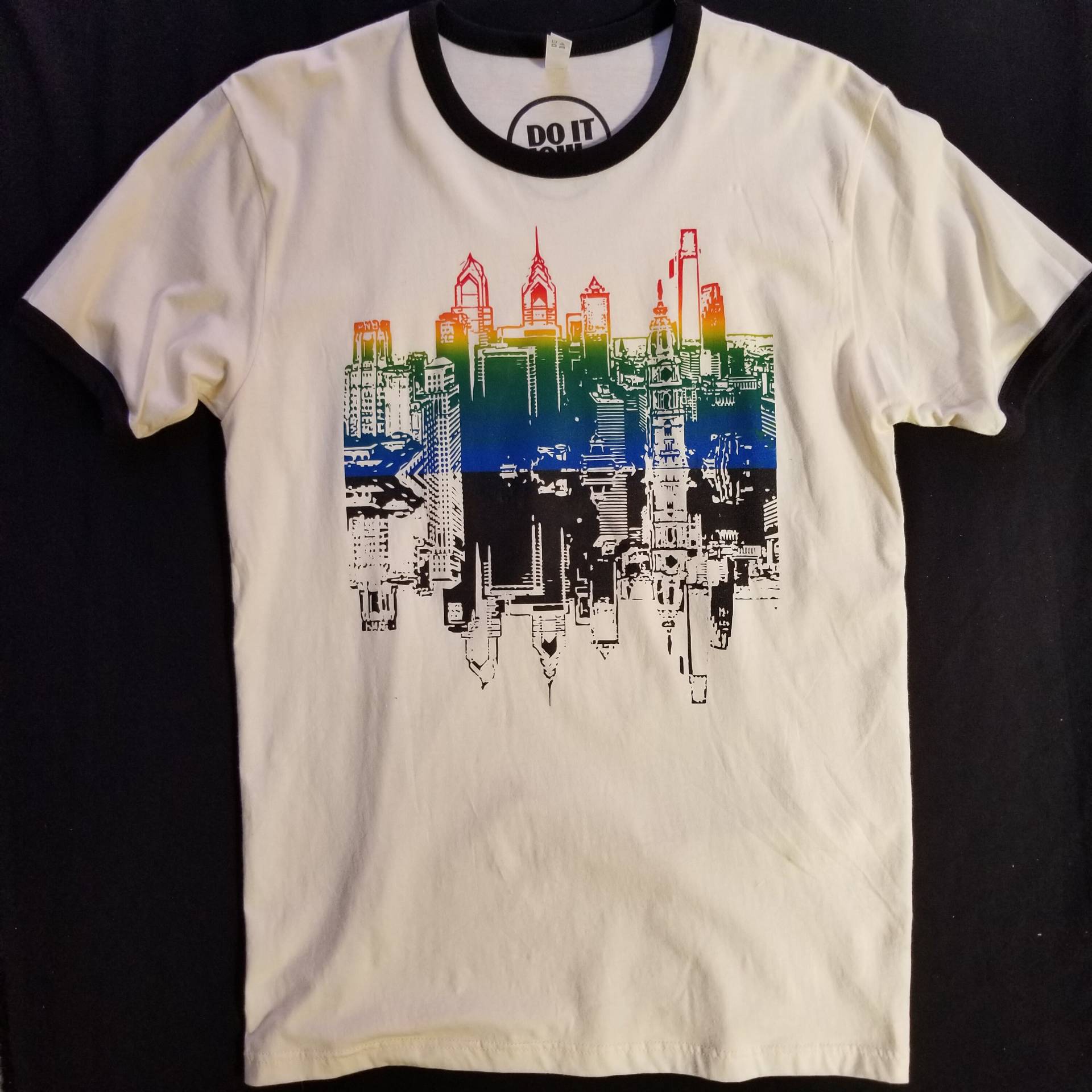 Philadelphia Skyline Ringer von DoitnowtshirtsStore