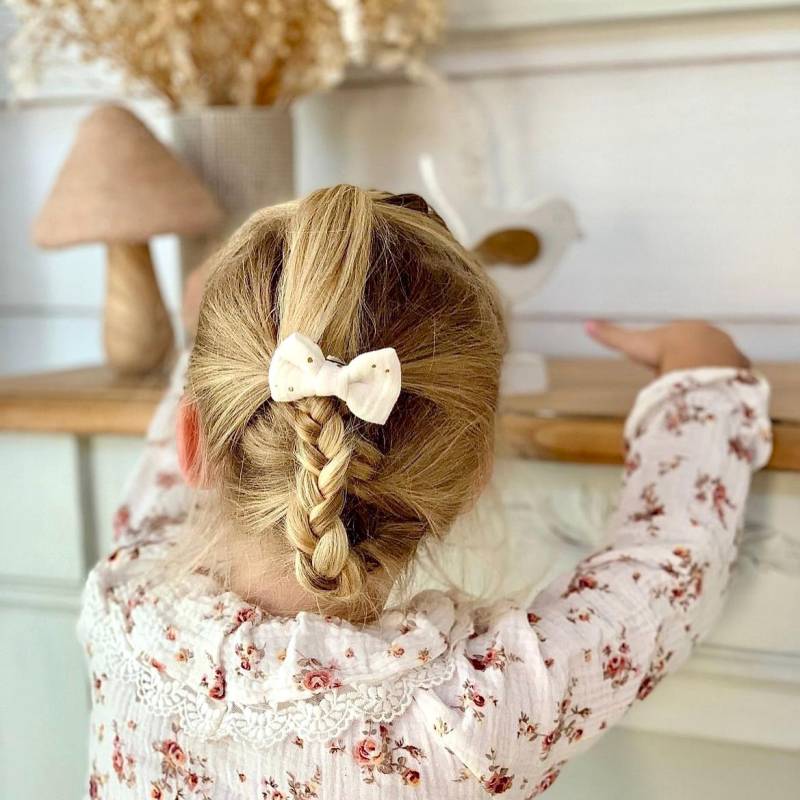 Haarspange/Schleife Aus Doppellagigem Gaze Mit Goldenen Punkten - Krokodilklemme Oder Rutschfeste Spange Für Babys Kleine Mädchen von DolcePerla