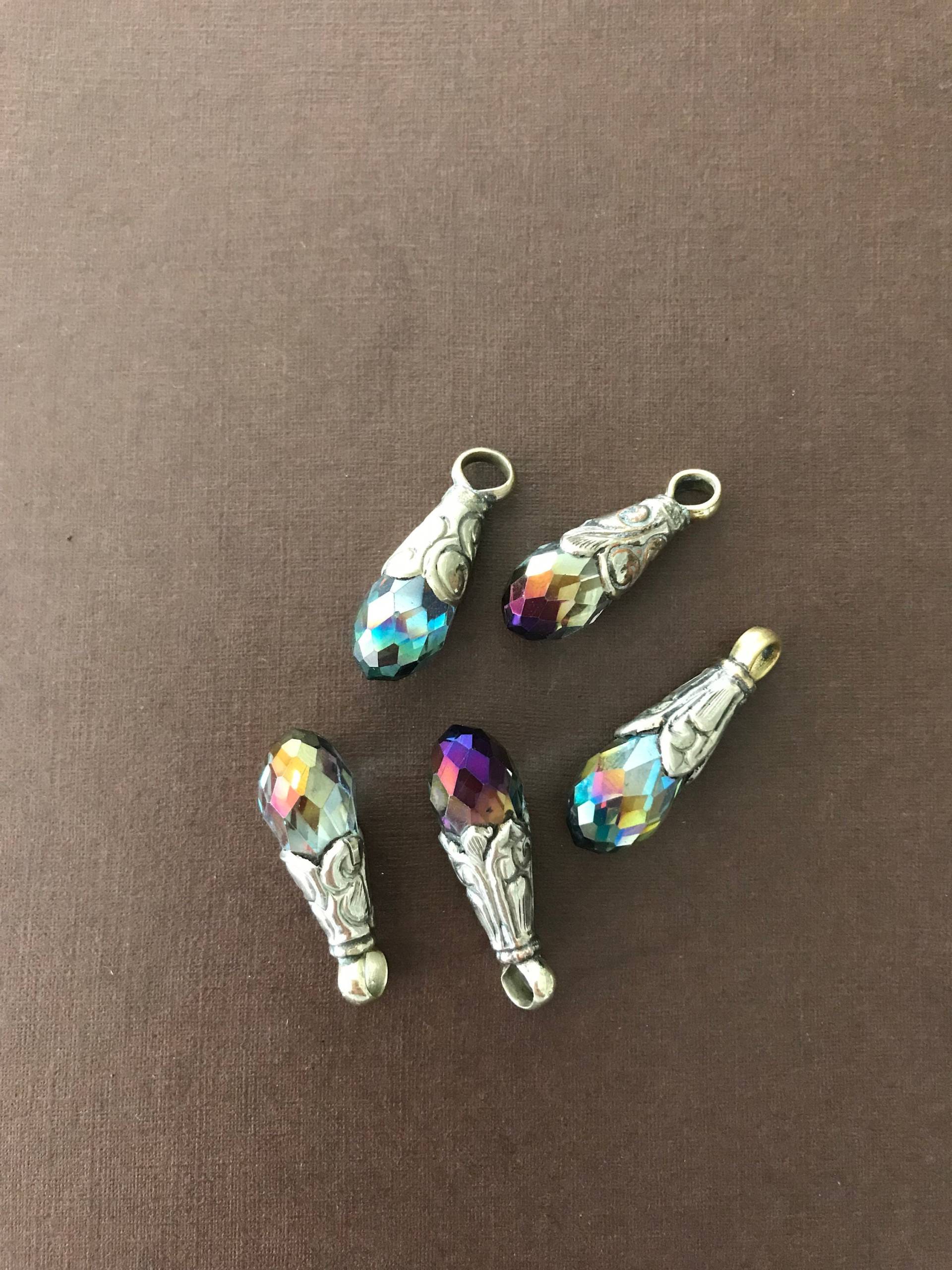 Handgefertigte Kristall Quarz Teardrop Anhänger Tibetsilber, Ethno-Schmuck Handgefertigte Kristall Quarz Teardrop Anhänger Tibetsilber, Ethno-Schmuck von DolmabeadsShop