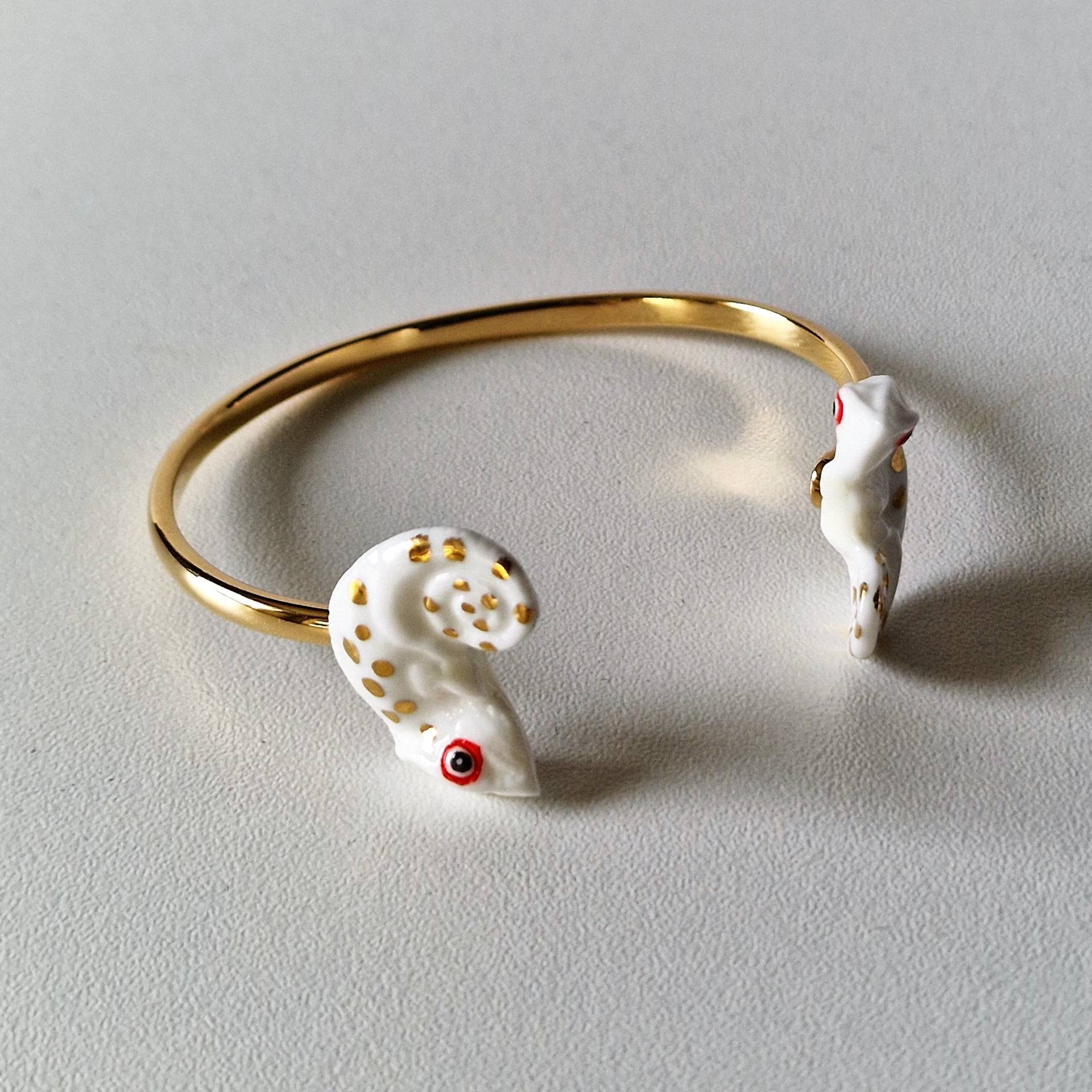 Nach Designer Face To Face 24K Armband, Armband Nach Chamäleon. Kamelion Nach Porzellan Handbemalt Und Vergoldet Nach Designer Face To Face 24K Armband, Armband Nach Chamäleon. Kamelion Nach Porzellan Handbemalt Und Vergoldet von DolmenAntiqueTiles