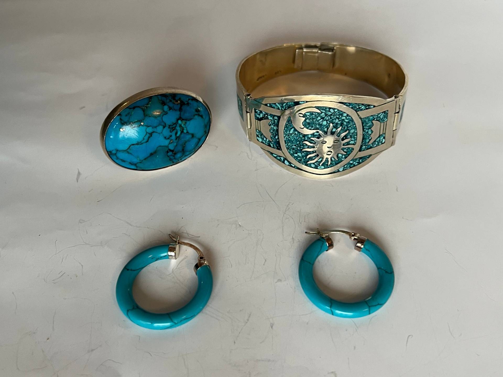 Sieraden Set Turkoois With Silber Bestaande Uit Oorbellen En Verstelbare Ketting Boho Ibiza Zimmer Beach Gala Sieraden Set Turkoois With Silber Bestaande Uit Oorbellen En Verstelbare Ketting Boho Ibiza Zimmer Beach Gala von DolmenAntiqueTiles