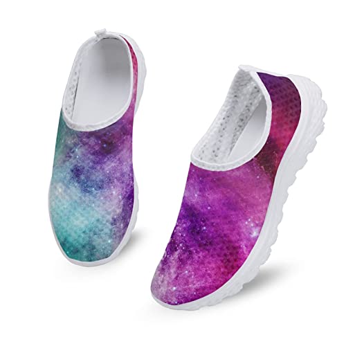 Dolyues Damen Galaxy Lila Blau Muster Slip On Wanderschuhe Sternenhimmel Atmungsaktive Leichte Sportliche Turnschuhe von Dolyues