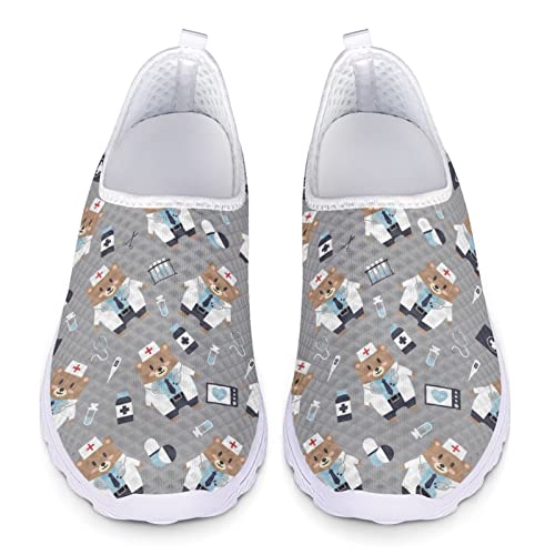 Dolyues Netter Kinderarzt Bär (Grau) Print Frauen Slip On Sportliche Mesh-Wanderschuhe, Lässige Leichte Arbeits-Jogging-Sneakers von Dolyues