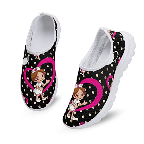 Dolyues Schwarz Cartoon Krankenschwester/Krankenpflege Muster Damen Slip On Sneakers,Lässige Leichte Sport Sportliche Wanderschuhe von Dolyues