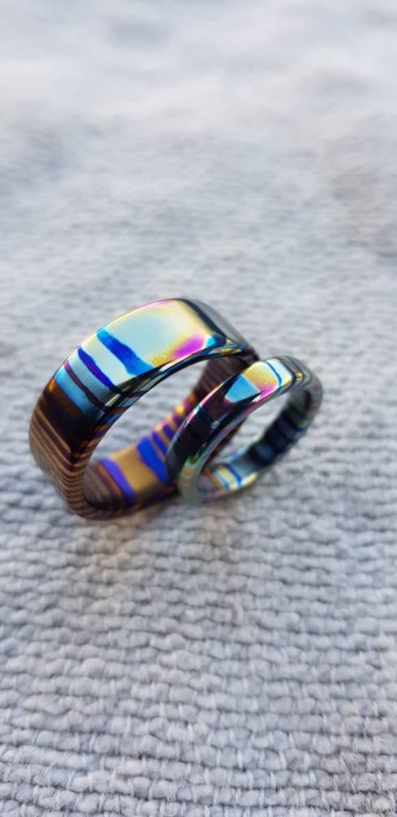Guaranteed German Quality Timascus Rings. Customizable. Mirror Polished Or Brushed. Hypoallergenic. Blazing Colours von DominikSailerUniq