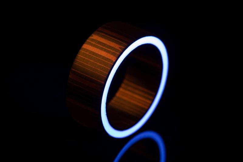 The Supra 2. Highly Exclusive, Glowing & Most Precise Meißner-Ochsenfeld Supraleiter Rings. Copper-Niobium-Titanium. Customizable von DominikSailerUniq