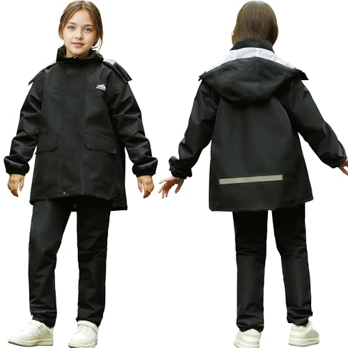 Domueay Kinder Regenanzug Jungen Mädchen Wind-und Wasserdichter Anzug Leicht Ungefüttert Regenhose Regenmantel mit Kapuze, Unisex Jacke und Hose zweiteilig Regenbekleidung, 8-9 jahre, Schwarze von Domueay