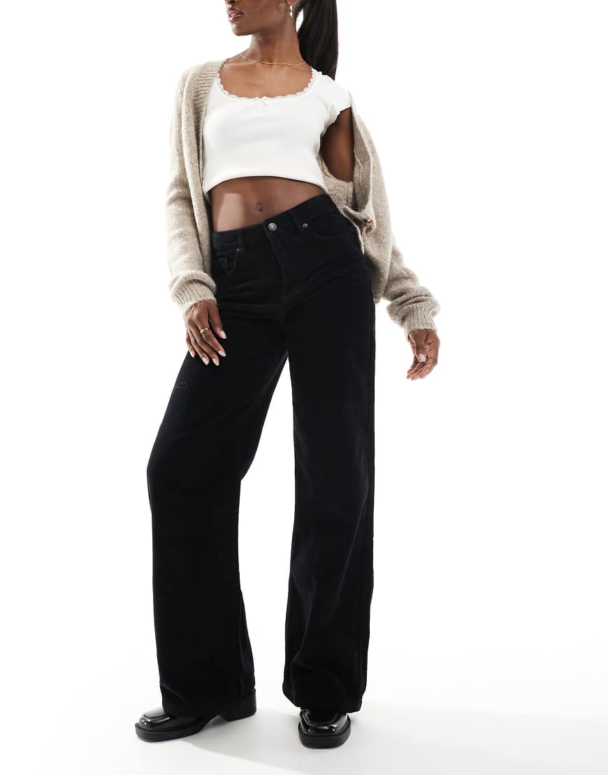 DTT - Silvia - Cordhose in Schwarz mit weitem Bein von Don't Think Twice