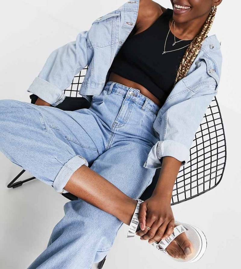 DTT Tall - Grace - Jeans mit Ballon-Beinen in Hellblau von Don't Think Twice